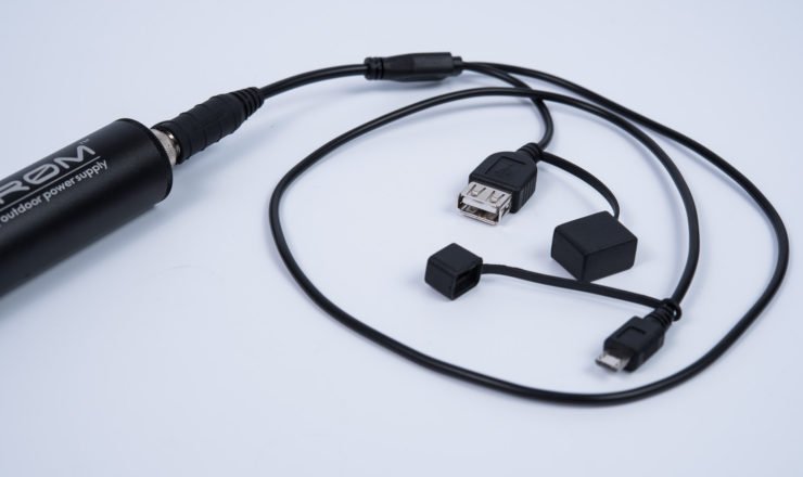 Notstrøm mit angeschlossenem Y-Kabel