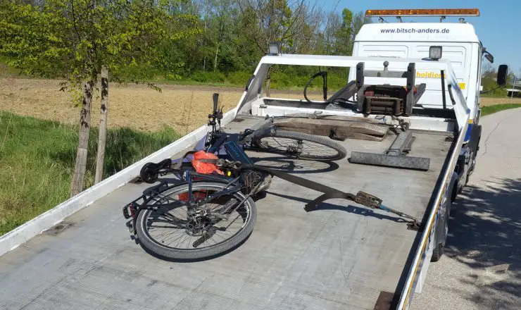 Fahrrad auf Abschlepper