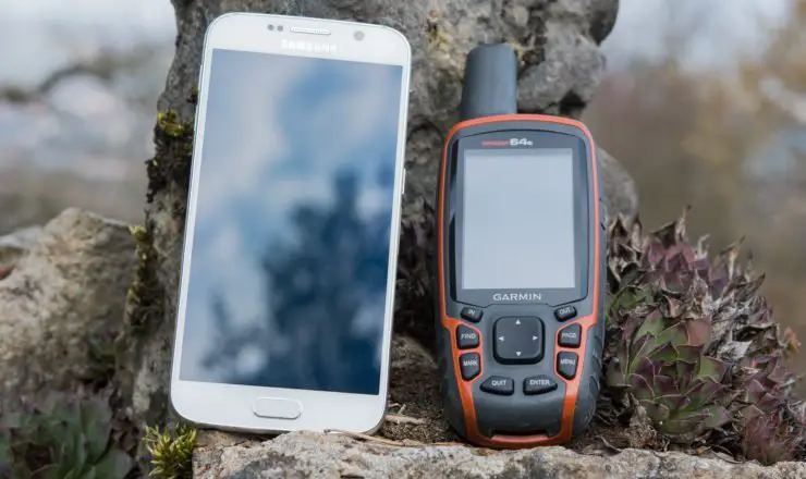 Android Smartphone mit OsmAnd oder doch eine GPS-Navigation?