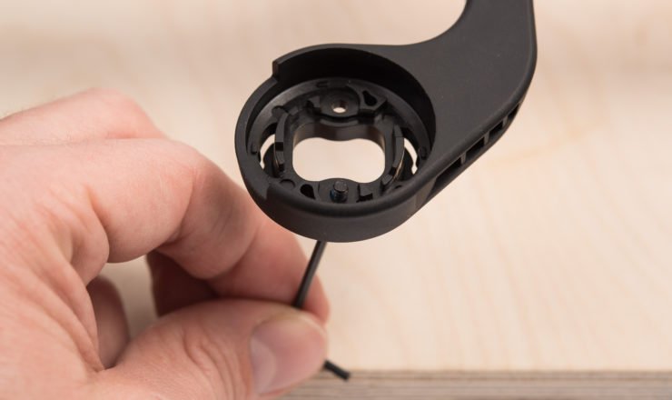 Austausch der Edge Halterung in der Aero-Basis