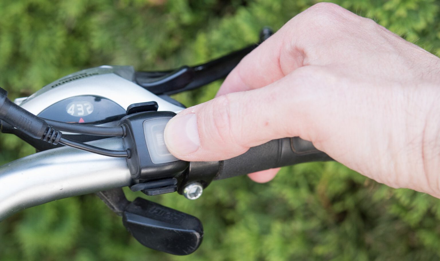Busch & Müller Luxos U im Test » Scheinwerfer mit USB-Ladegerät