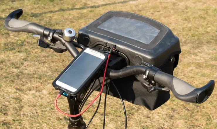 AppCon 3000 in Ortlieb Lenkertasche mit Stromkontakten
