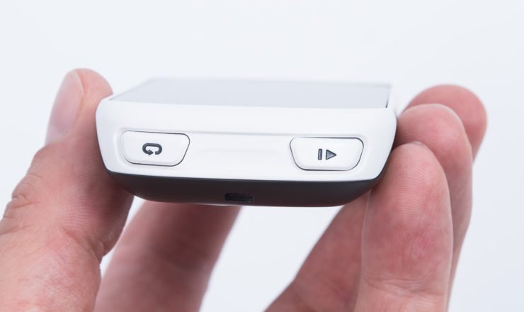 Die beiden Hardware-Tasten an der Unterkante vom Edge Explore