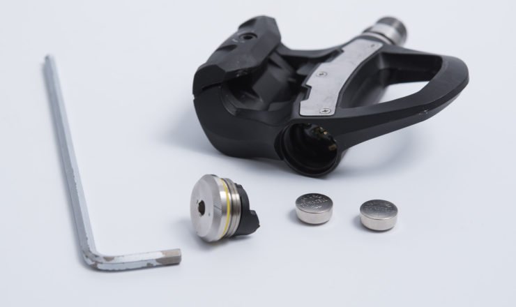 Vector 3 Pedale mit neuem Batteriefach und zwei LR44 Knopfzellen