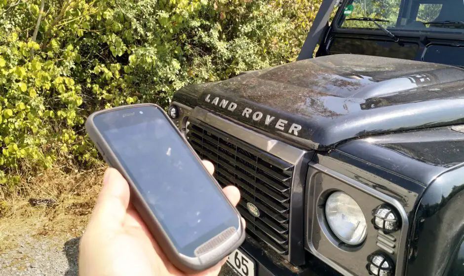 Land Rover Defender mit Land Rover Explore