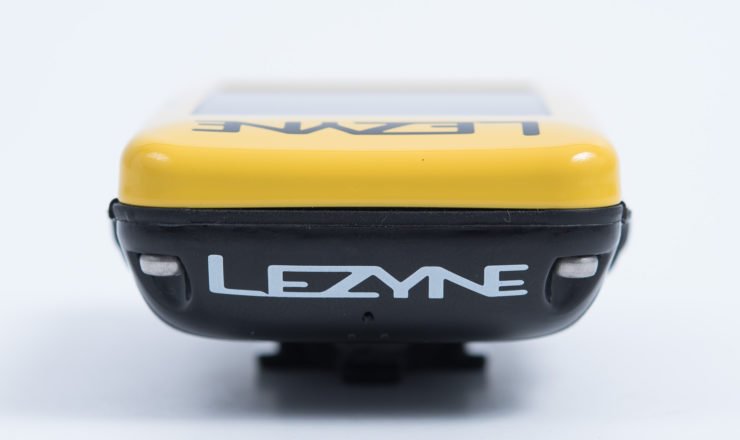 Der Lezyne Mega C ist mit Halterung nicht der schlankeste GPS-Radcomputer