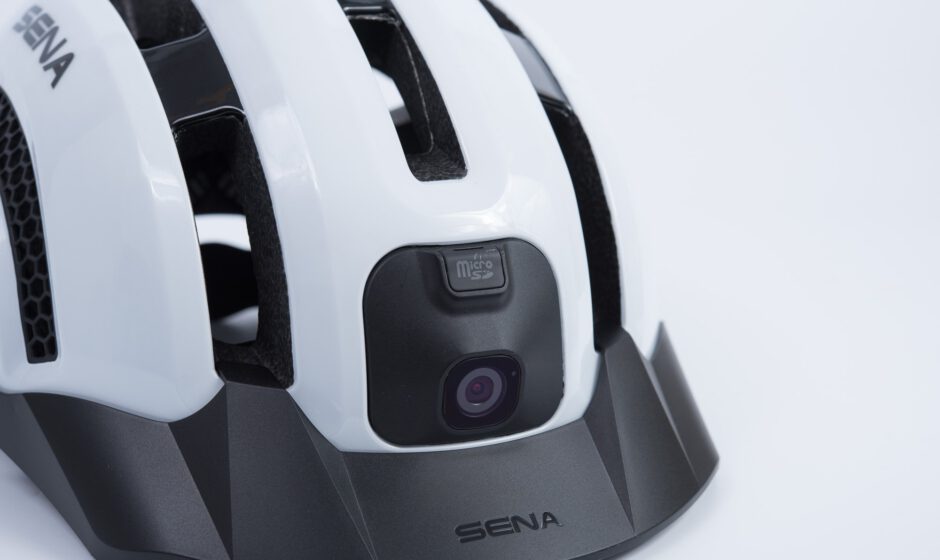 Die Kamera im Sena X1 Pro Helm