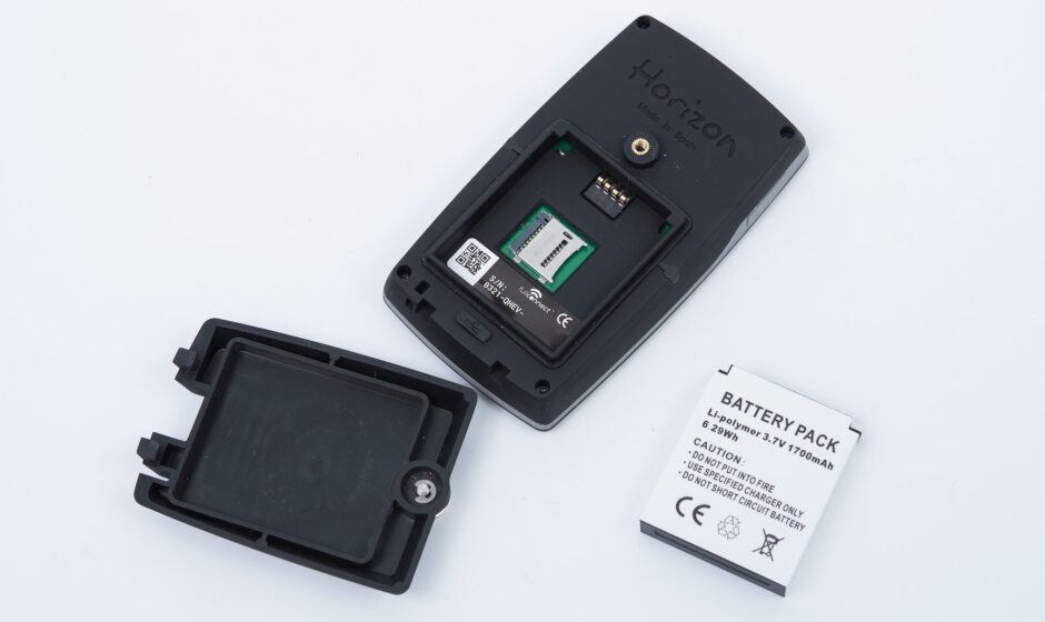 Micro SD Kartenslot für Zusatzspeicher unter dem Akku
