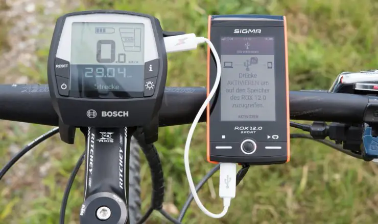 Sigma ROX 12 wird vom Bosch Intuvia mit Strom versorgt