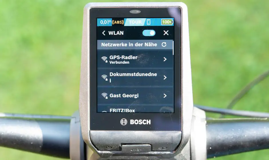 Bosch Nyon ist per WLAN ans Internet angebunden