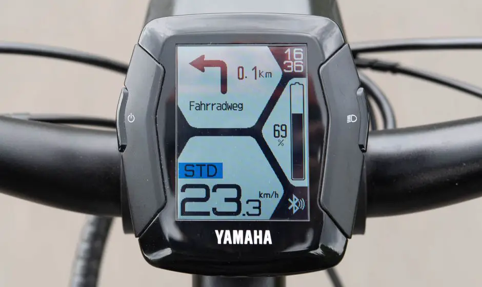Navigationsanzeige auf dem Yamaha Display C