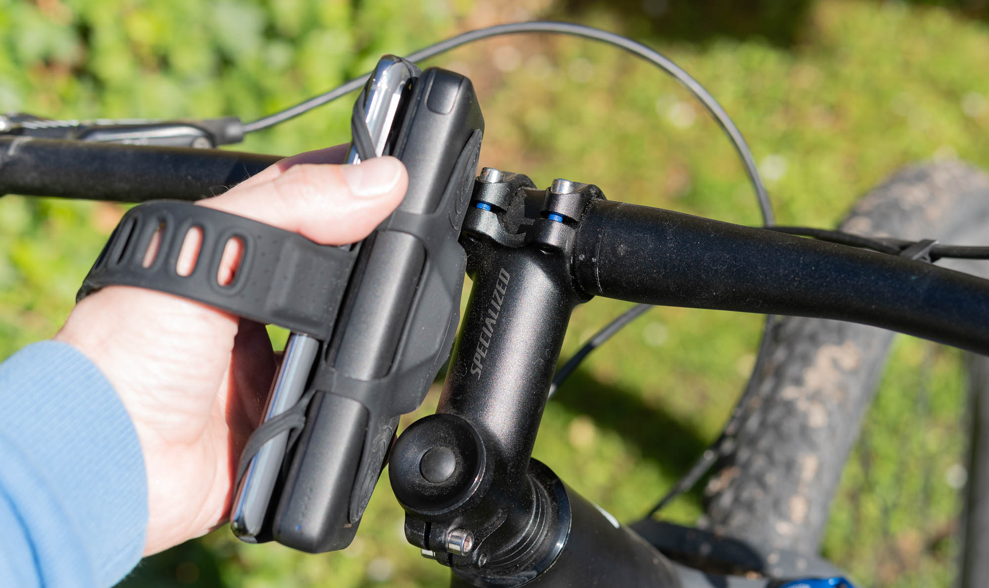 Fahrrad Handyhalterung für Rennrad Smartphone Bike Tie Pro 4 Bone  Collection 