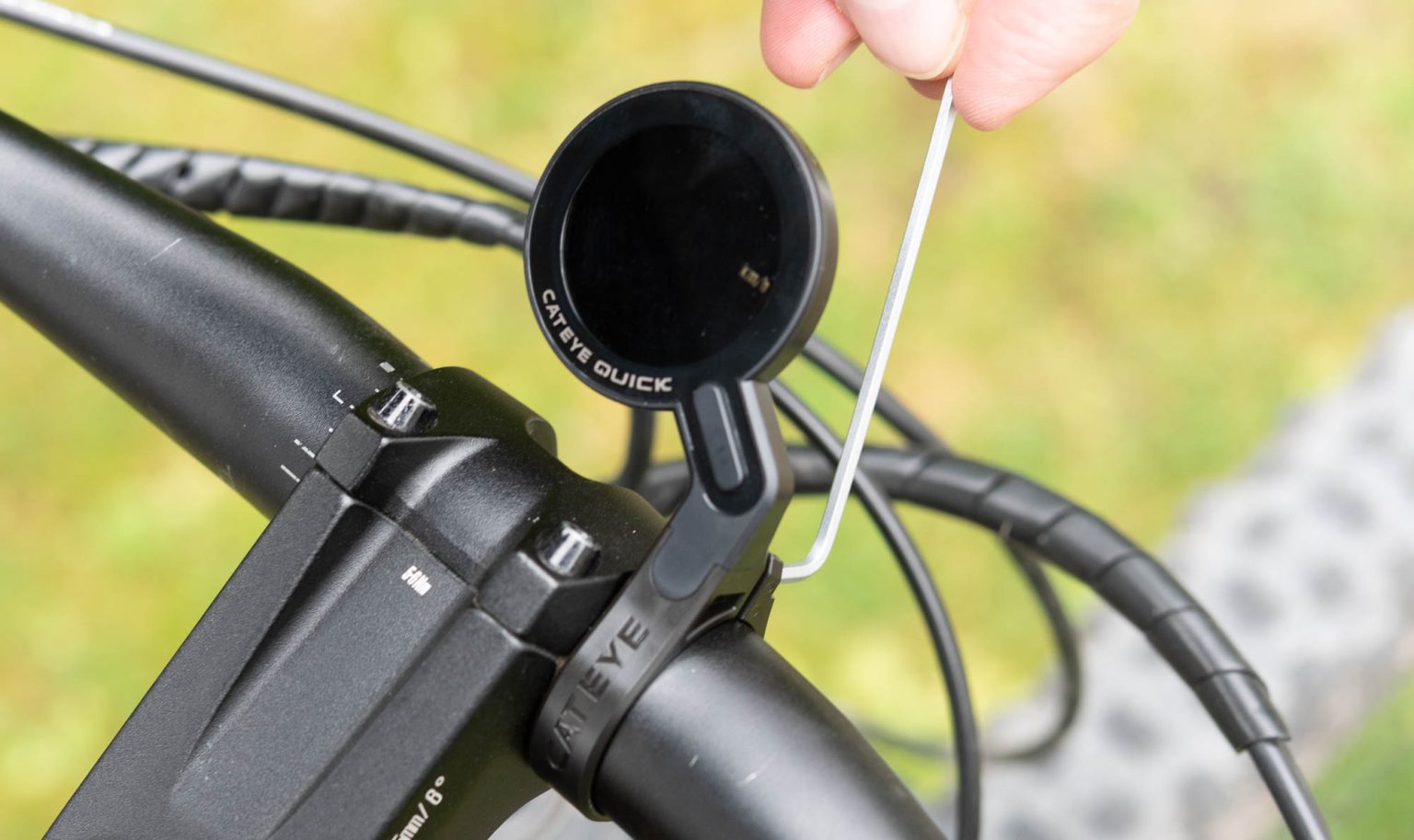 CatEye Quick im Test ☑️ Einfacher Fahrrad Tacho in schöner Optik