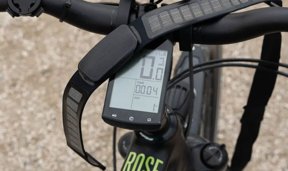 Fitness Sensoren mit dem Cycplus M1 GPS verbinden