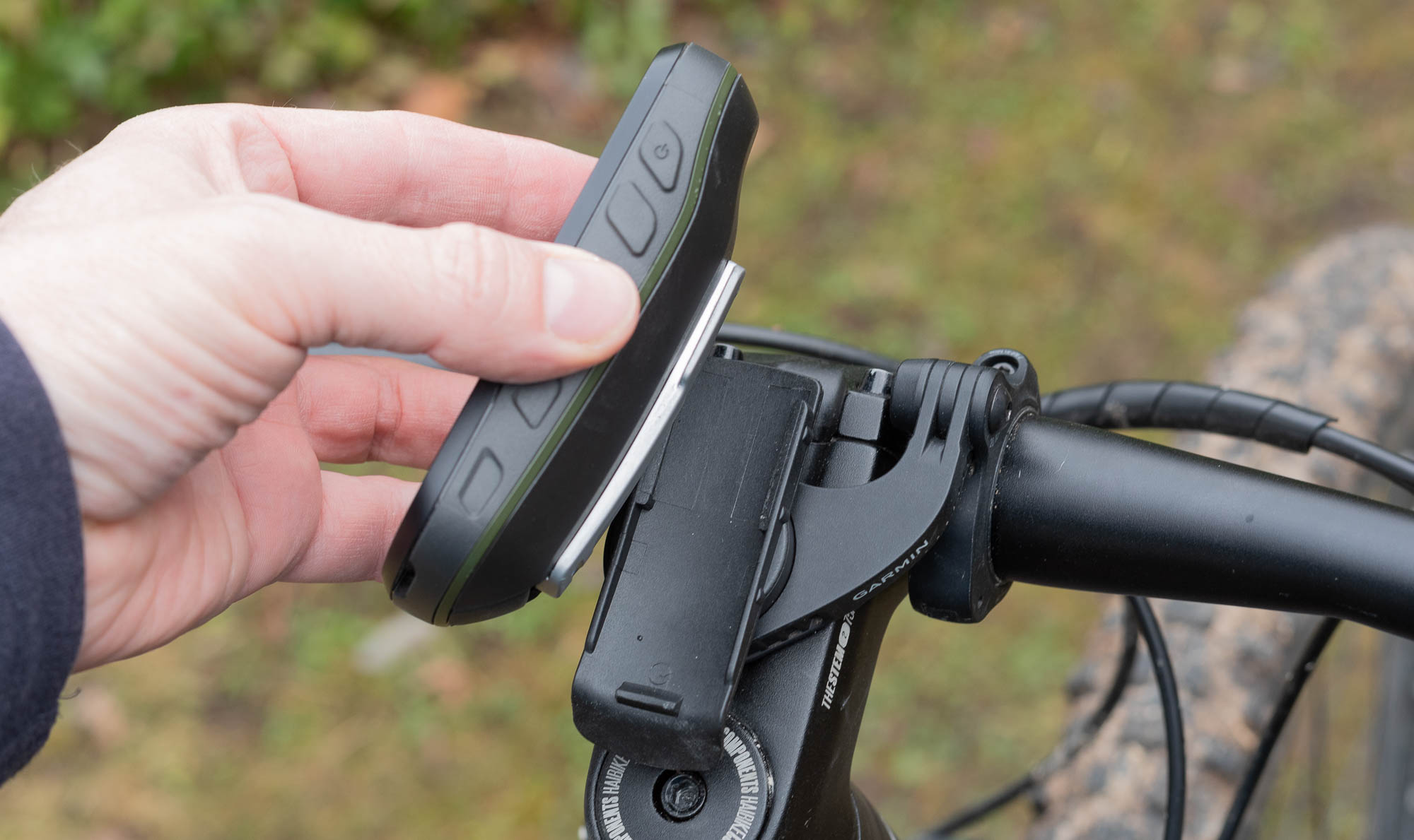 TUSITA Fahrrad Halterung für Garmin, XOSS G/G+, iGPSPORT GPS - Lenker  Halterung für Fahrradlenker 25,4 mm 31,8 mm Scheinwerfer Kameras Out Front  Bike Mount
