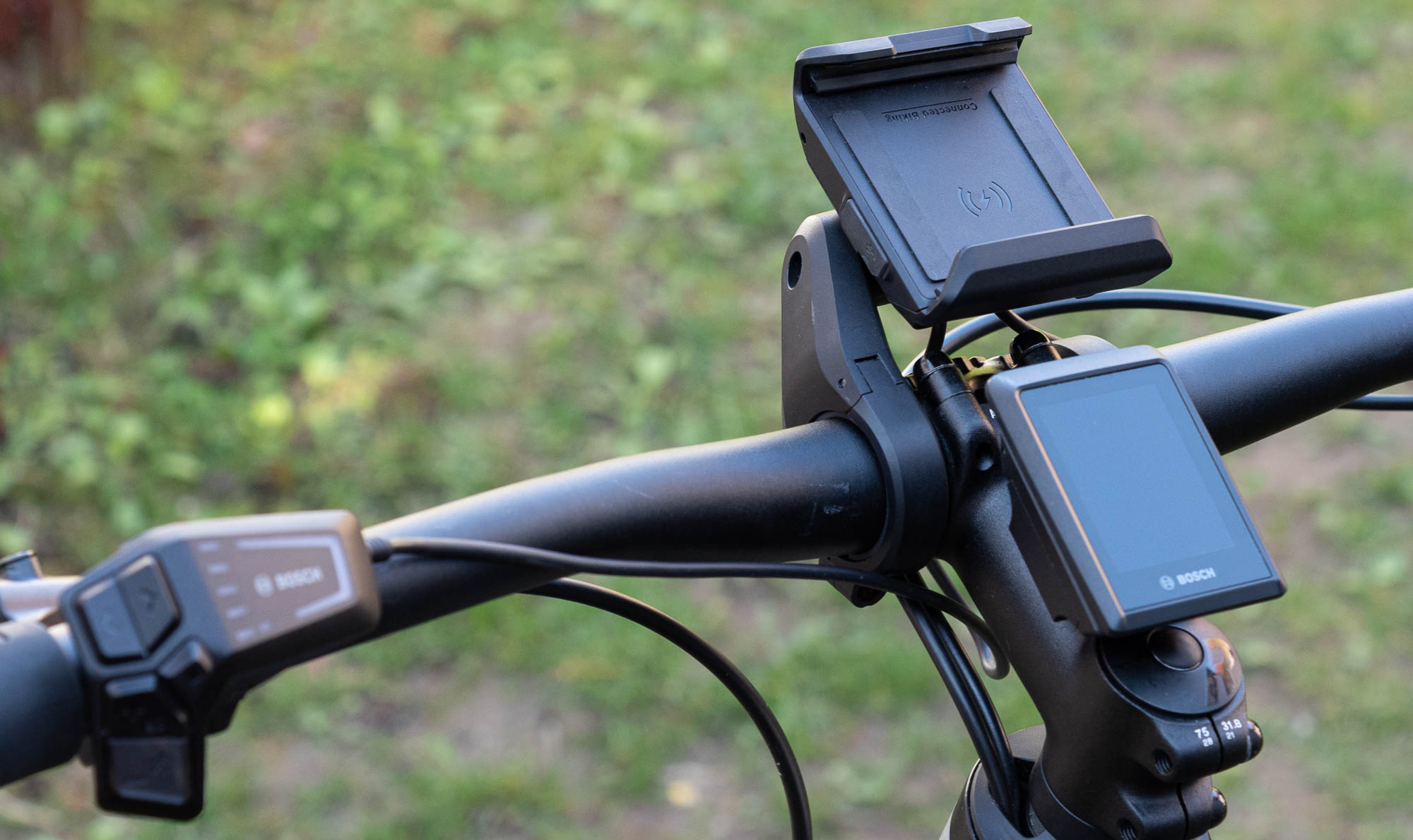 Bosch KIOX 300 & SmartphoneGrip ⚠️ Display & Handy