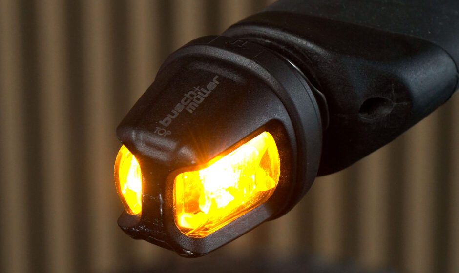 Blinker mit leichten Kratzern im Alu Gehäuse
